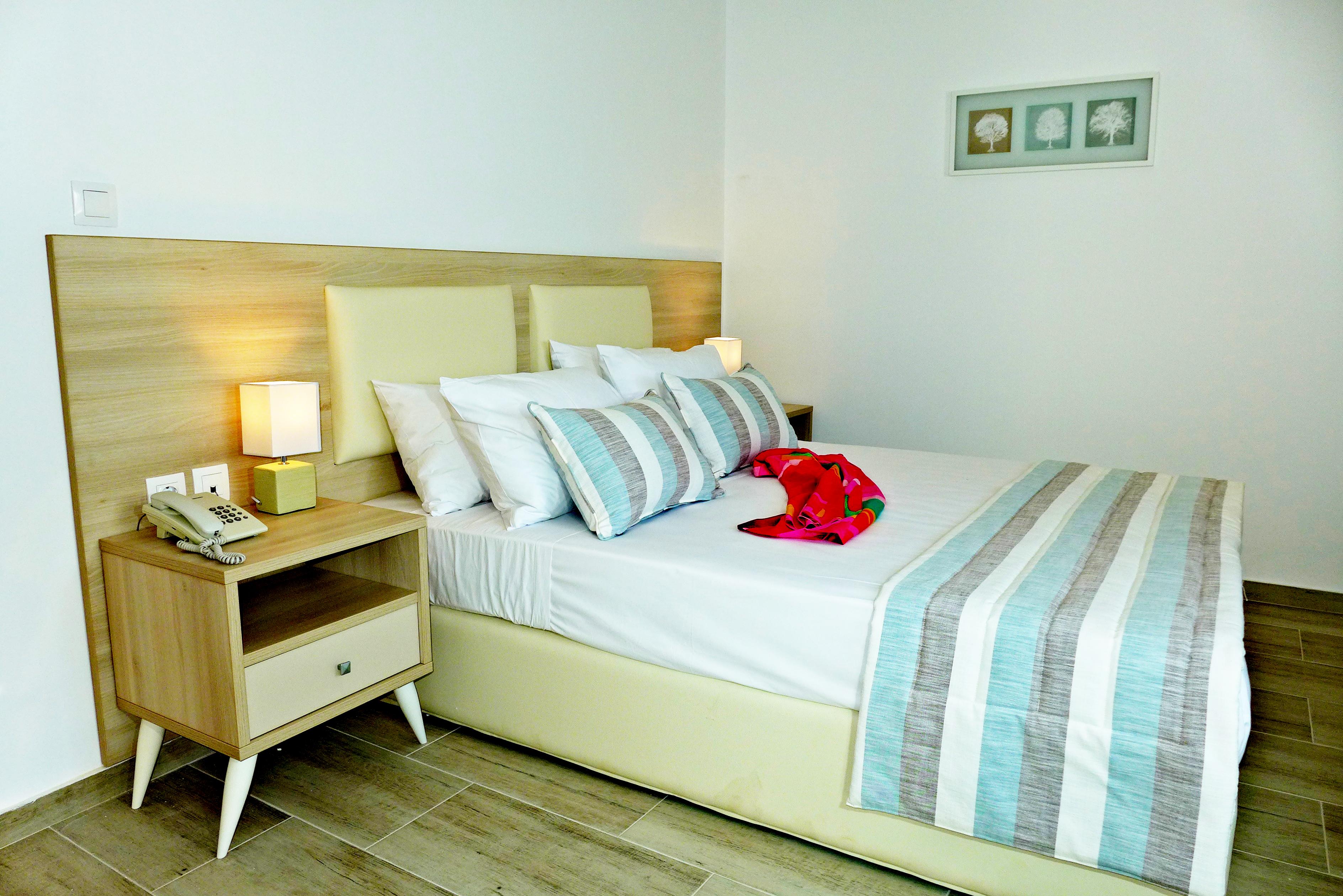 Amaryllis Beach Hotel Chrisi Akti  Bagian luar foto