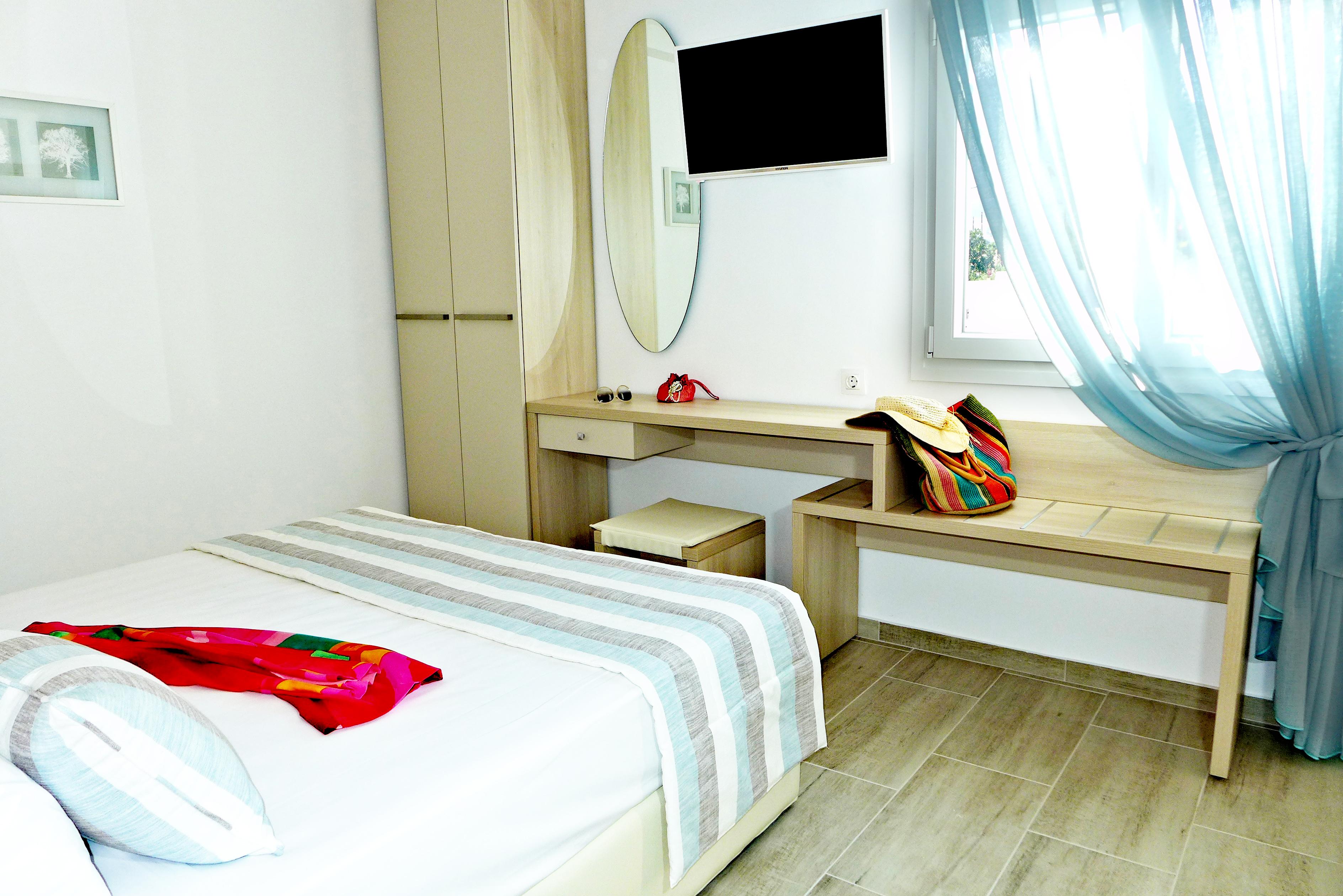 Amaryllis Beach Hotel Chrisi Akti  Bagian luar foto