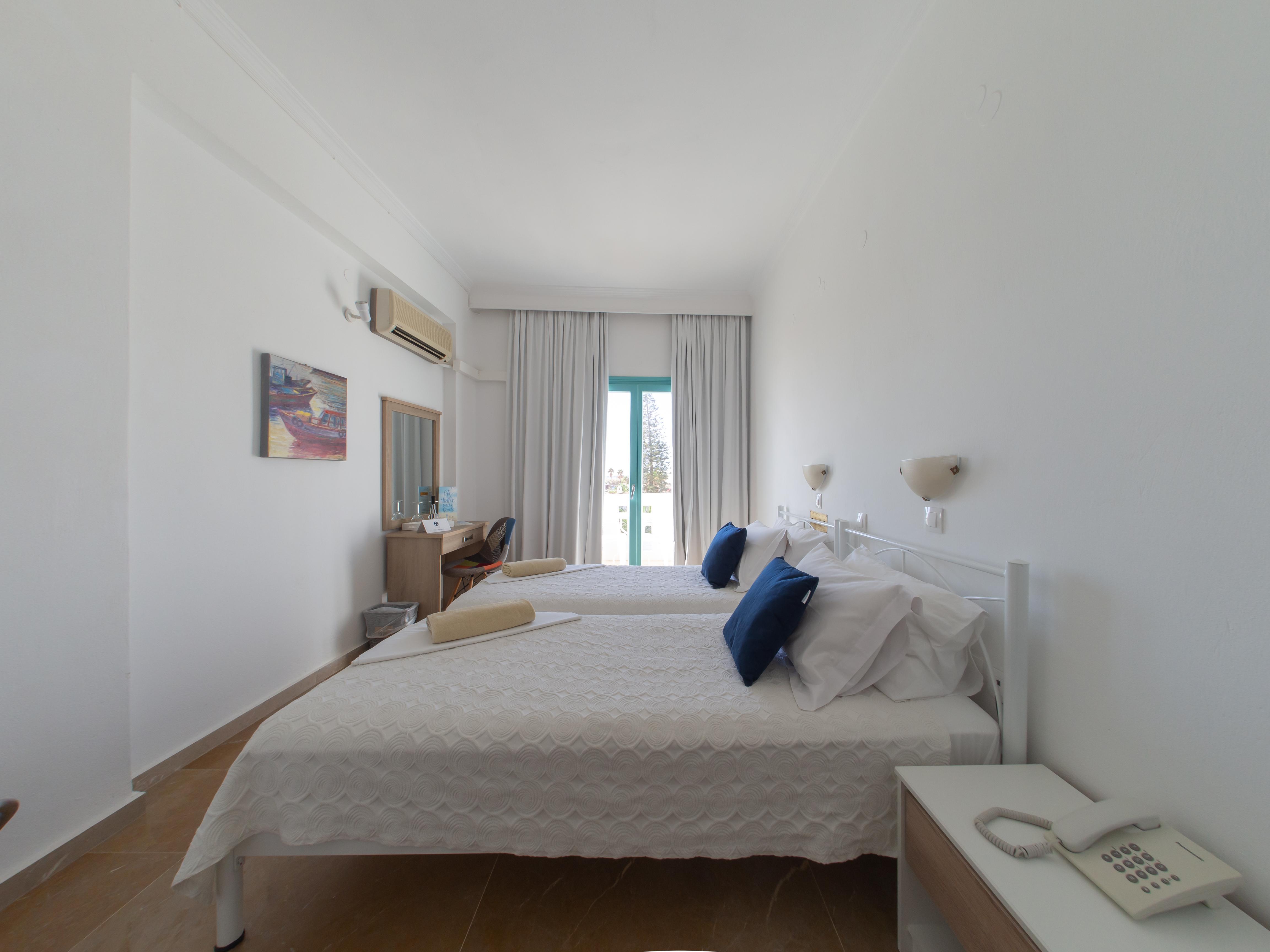 Amaryllis Beach Hotel Chrisi Akti  Bagian luar foto