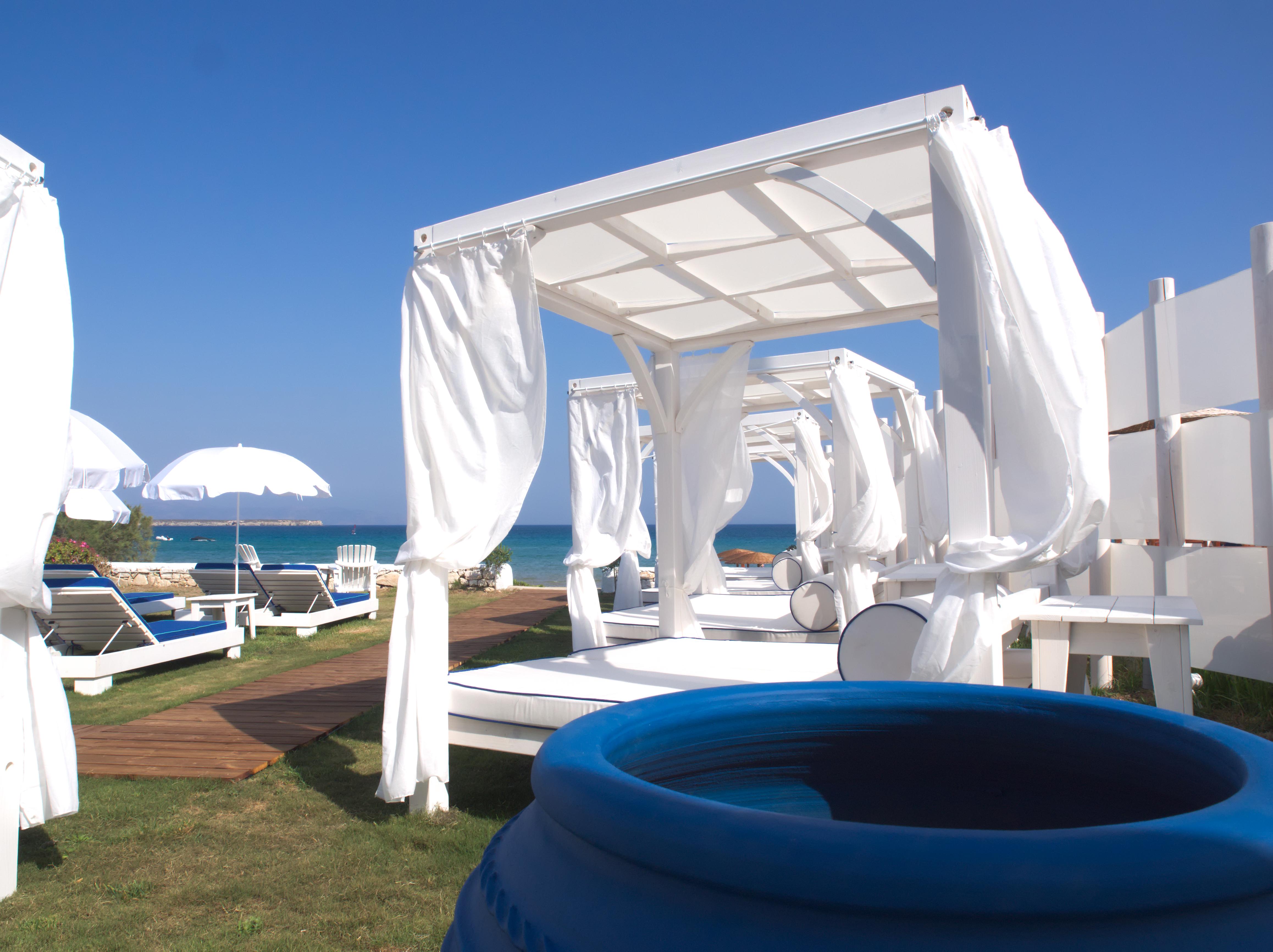 Amaryllis Beach Hotel Chrisi Akti  Bagian luar foto