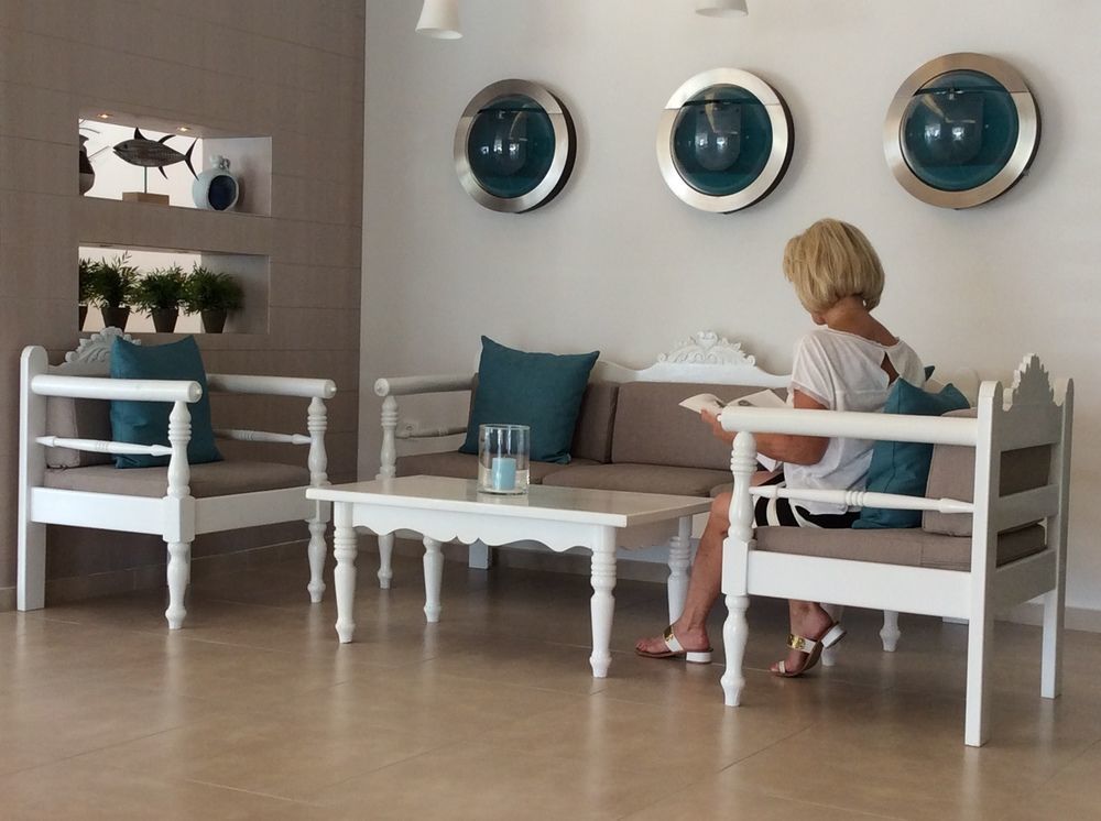 Amaryllis Beach Hotel Chrisi Akti  Bagian luar foto